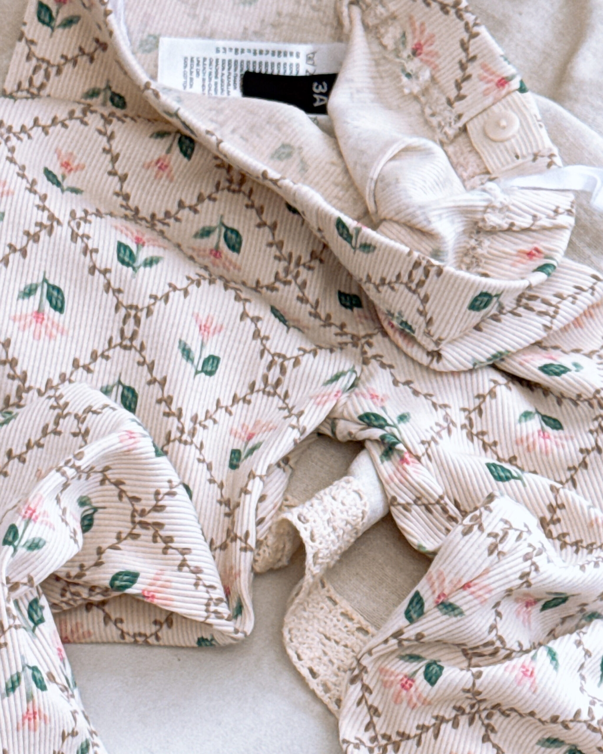 شلوار بچه گانه دخترانه برند H&M کبریتی برگ لوزی و گل - Image 2