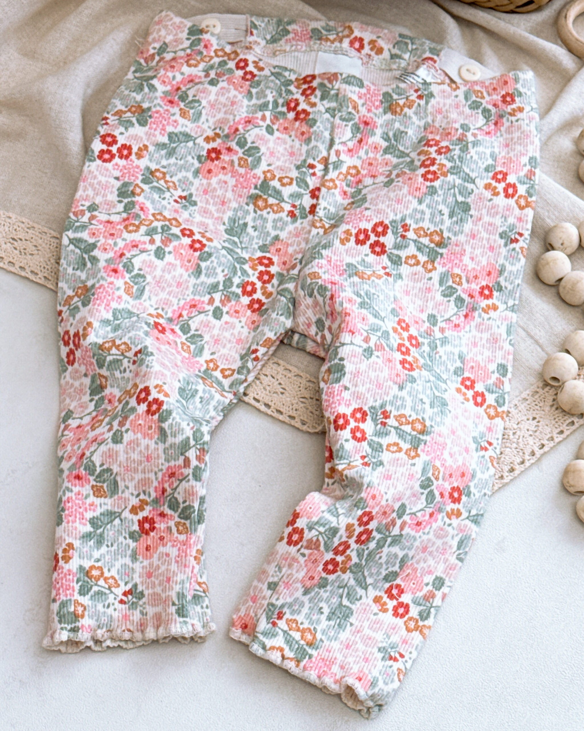 شلوار بچه گانه دخترانه برند H&M کبریتی پرگل شلوغ