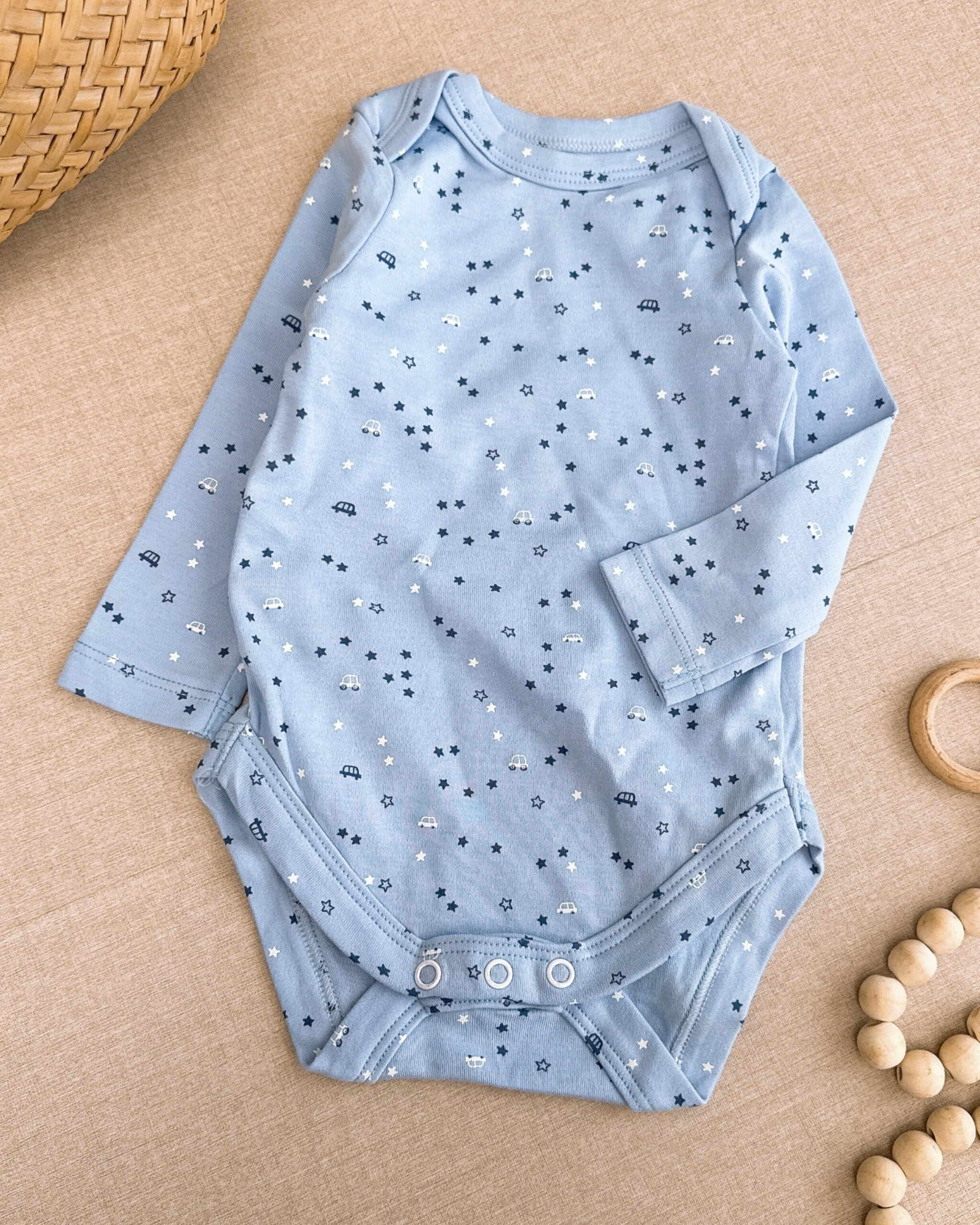 بادی نوزادی برند H&M مدل آبی ستاره و ماشین