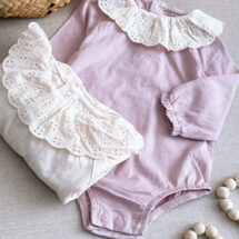 بادی دخترانه برند Cotton مدل یقه گیپوری